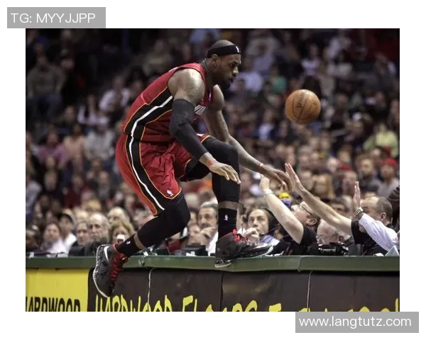 热火与雄鹿激战11月23日NBA焦点对决精彩纷呈期待球迷热情助威