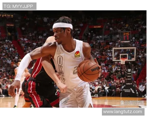 杰登艾维的篮球之路与未来展望：从新秀到明星的成长历程