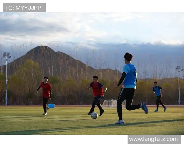 蒙自草坝足球比赛精彩瞬间视频直播全程回顾与精彩集锦分享