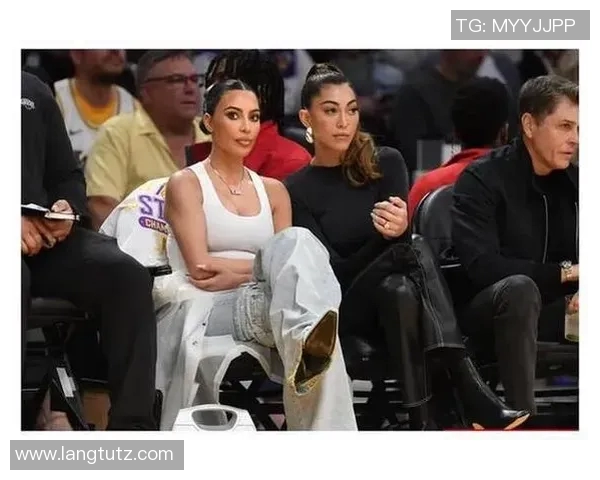 卡戴珊性录像事件背后的故事与影响探讨